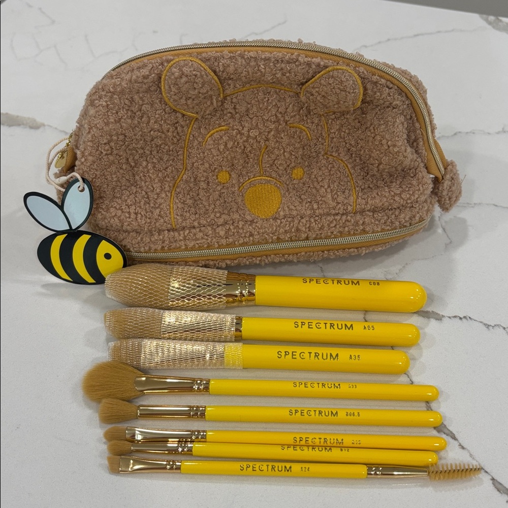 Spectrum Disney Winnie The Pooh Makeup Bag With Brushes